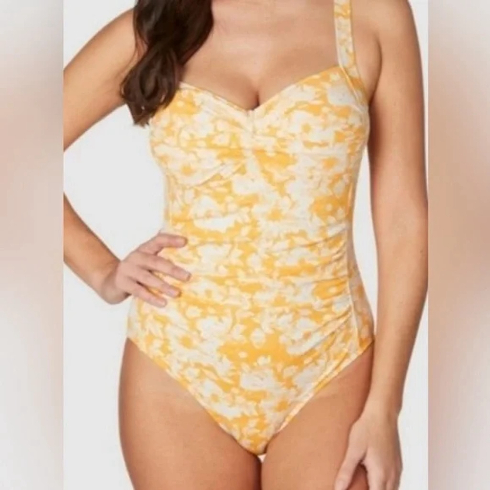 Nip Tuck Floral One Piece Swimsuit, Women's Size 4, Yellow Suit White Flowers - Picture 6 of 7